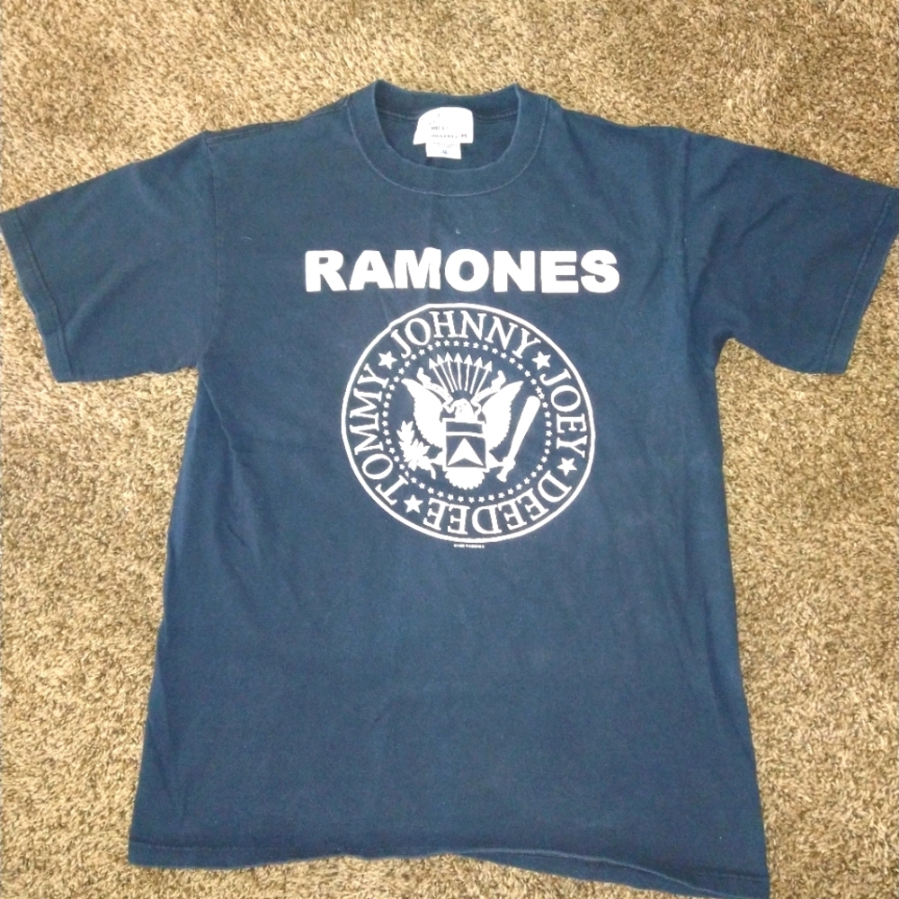 Ramones shirt